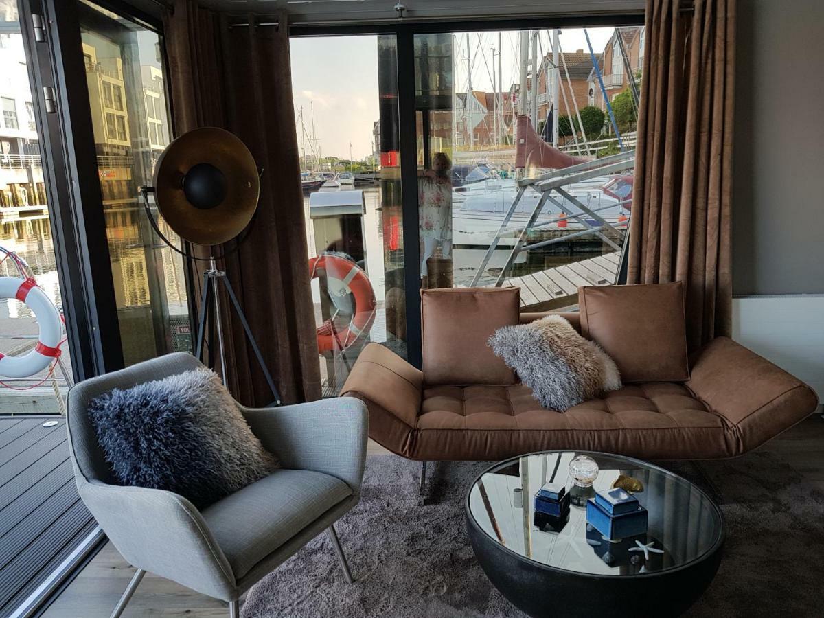 Botel Riverloft I
